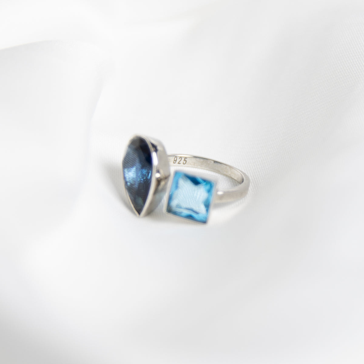Ocean x Peacock Gem Toi et Moi Ring, Silver